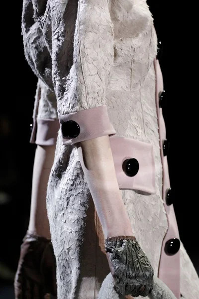 Look 123